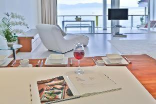 Osho Luxury Beachfront Apartments Bophut Bagian luar foto